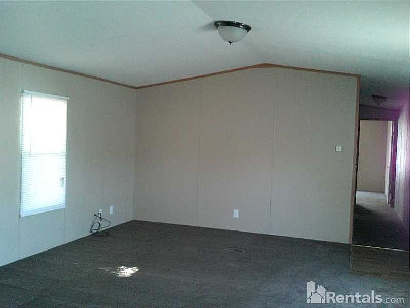 2nd image of 1203 Leafwood Dr