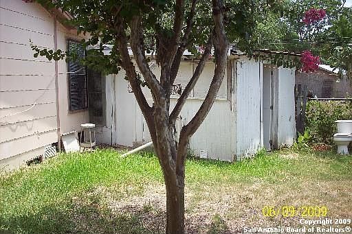 2nd image of 6711 Curtis St