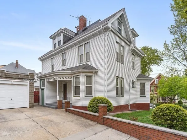 58 Boston St, Somerville, MA 02143