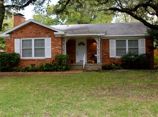 3905 N 27th St, Waco, TX 76708