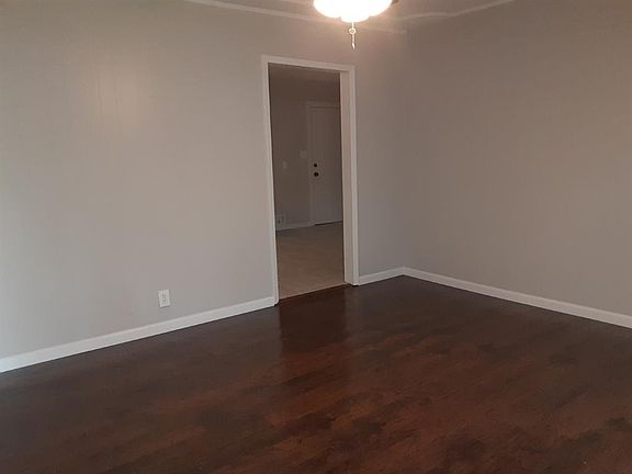 2nd image of 5817 Cowden St