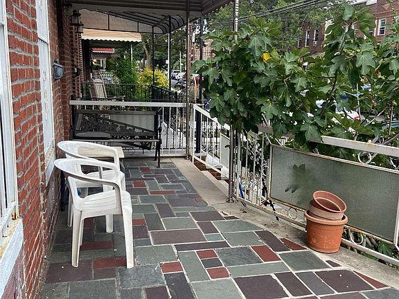 3rd image of 2366 26th St
