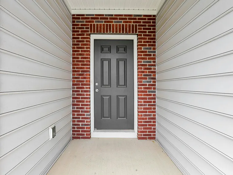 241 Sunstone Ln — Photo 5