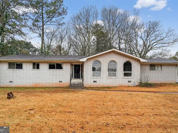 1093 S Indian Creek Dr, Stone Mountain, GA 30083