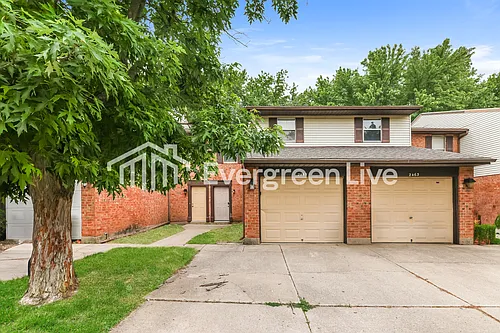 2465 Cross Village Dr Photo 1