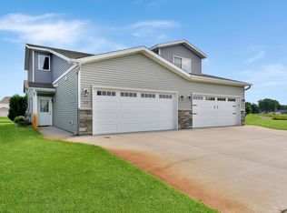 519 Faith Ln, Saint Joseph, MN 56374