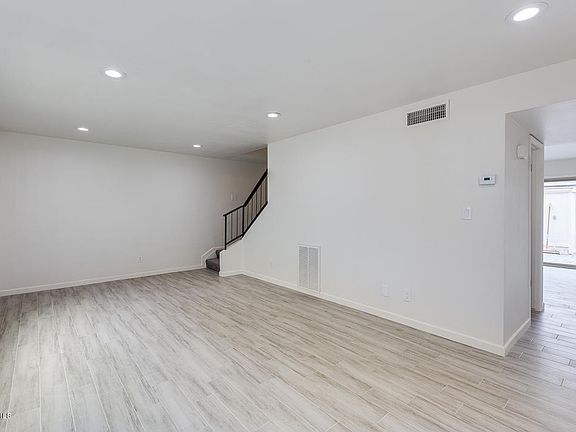 5th image of 1654 W Campbell Ave