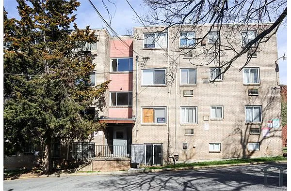 Building Photo - 2930 Knox Pl SE #103