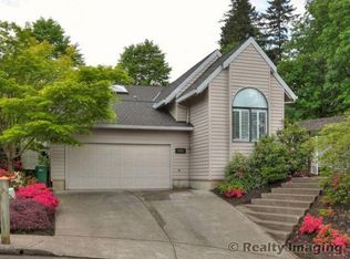 7474 SW Saint John Pl, Portland, OR 97223
