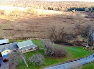 1082 Upper Woods Rd, Honesdale, PA 18431