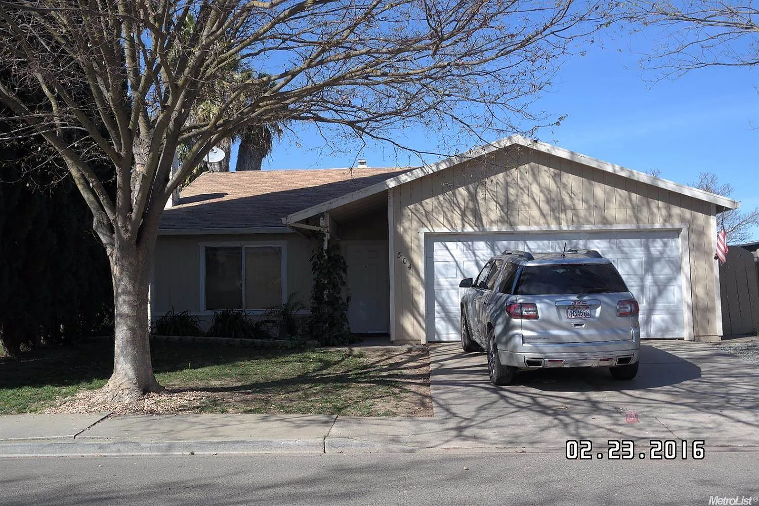 304 Barros St photo 1