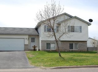 1465 Joes Lake Rd SE, Cambridge, MN 55008