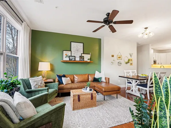 1000 E Woodlawn Rd APT 111, Charlotte, NC 28209