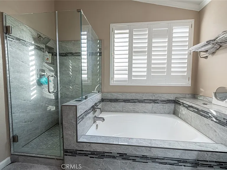 10 Valley Crest Rd — Photo 29