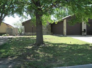 1574 N Brunswick Ln, Wichita, KS 67212