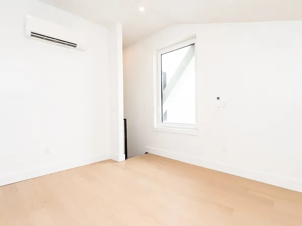 107 South 6th Street image 6 of 24