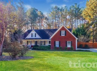 204 Cobblestone Ln, McDonough, GA 30252