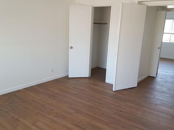 3rd image of 2508 S Cottonwood Dr