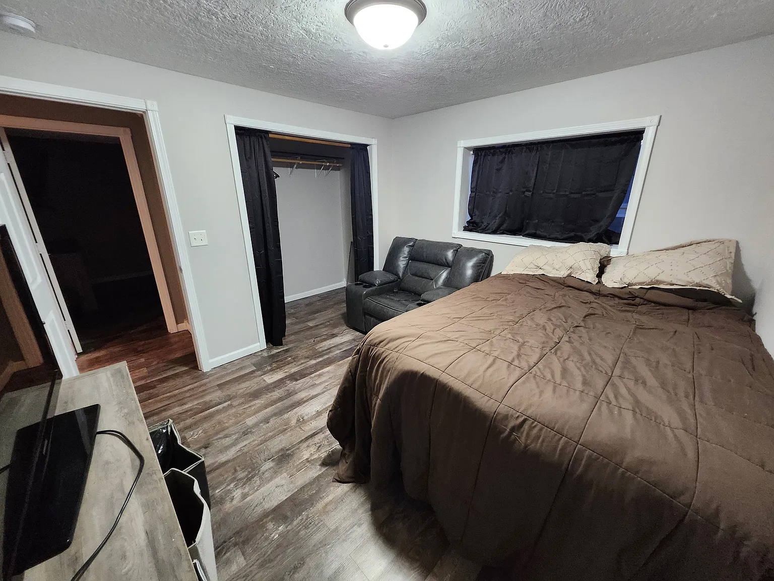 2 bed, 1790 sqft, $1,600 — Photo 3