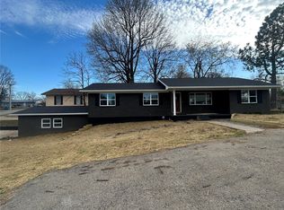 2801 Bedoll Ave, Poplar Bluff, MO 63901