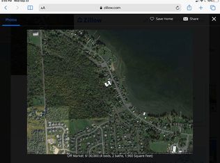 7074 Lakeshore Rd, Cicero, NY 13039