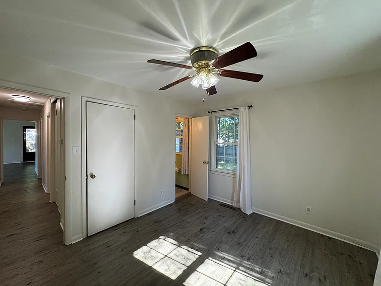 20 Lenora Dr — Photo 14