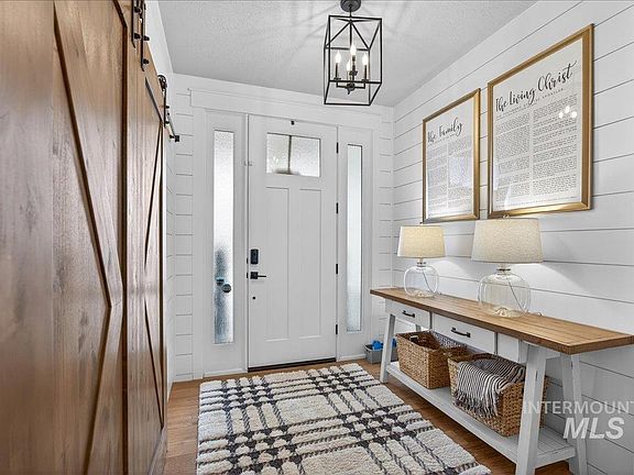 2nd image of 15111 Pinehurst Way