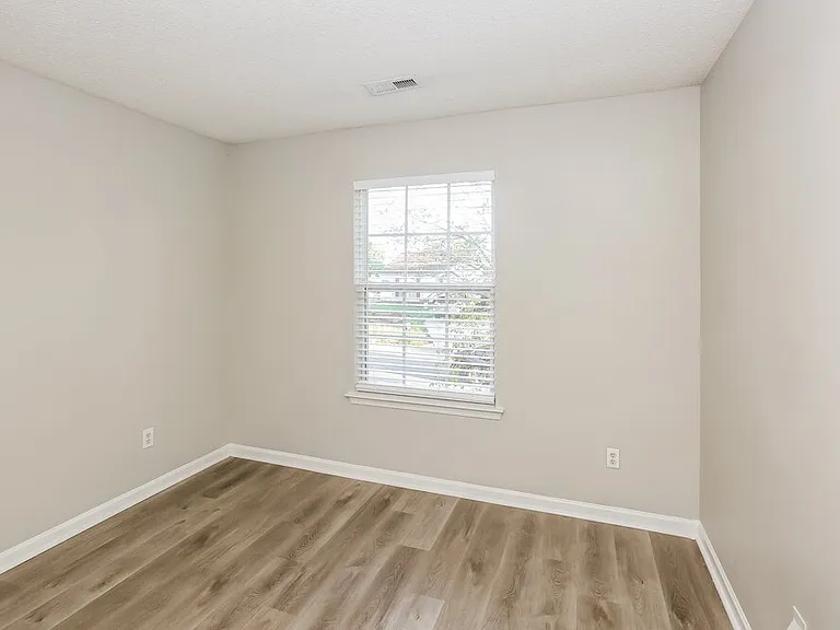2954 Hawick Commons Dr — Photo 15