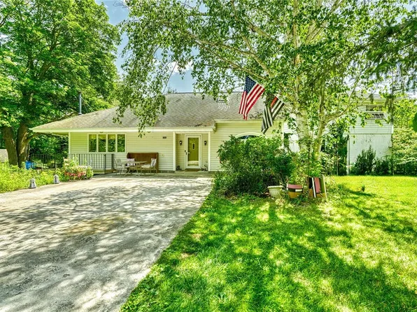 2265 Rush Mendon Rd, Rush, NY 14543