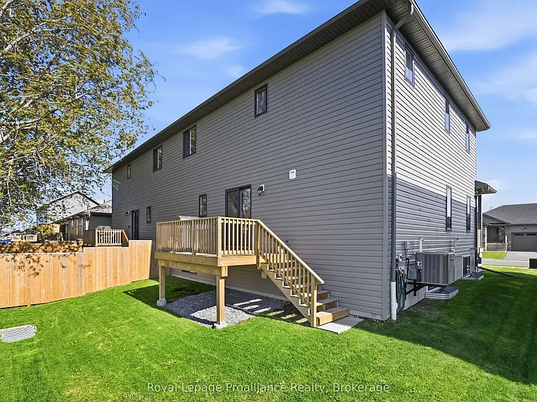 35 Rabbit Rd — Photo 43