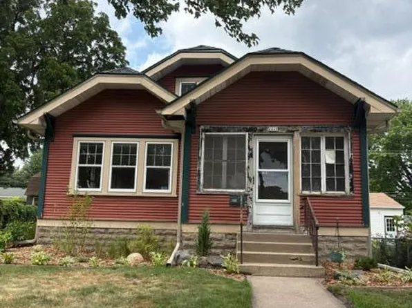 4415 Queen Ave N, Minneapolis, MN 55412