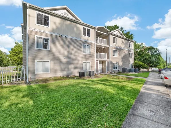 4000 SW 23rd St APT 2-305, Gainesville, FL 32608