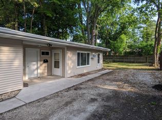 406 E Iowa St APT 2, Urbana, IL 61801