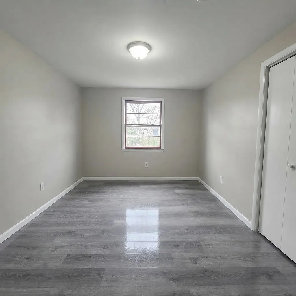 4 bed, 1895 sqft, $2,400 — Photo 4