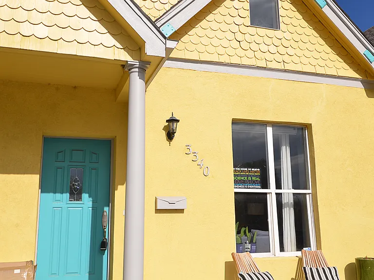 3340 N Lafayette St — Photo 3