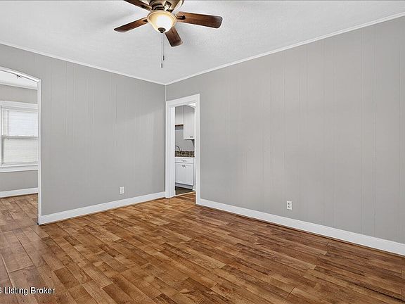 3rd image of 2137 Crittenden Dr