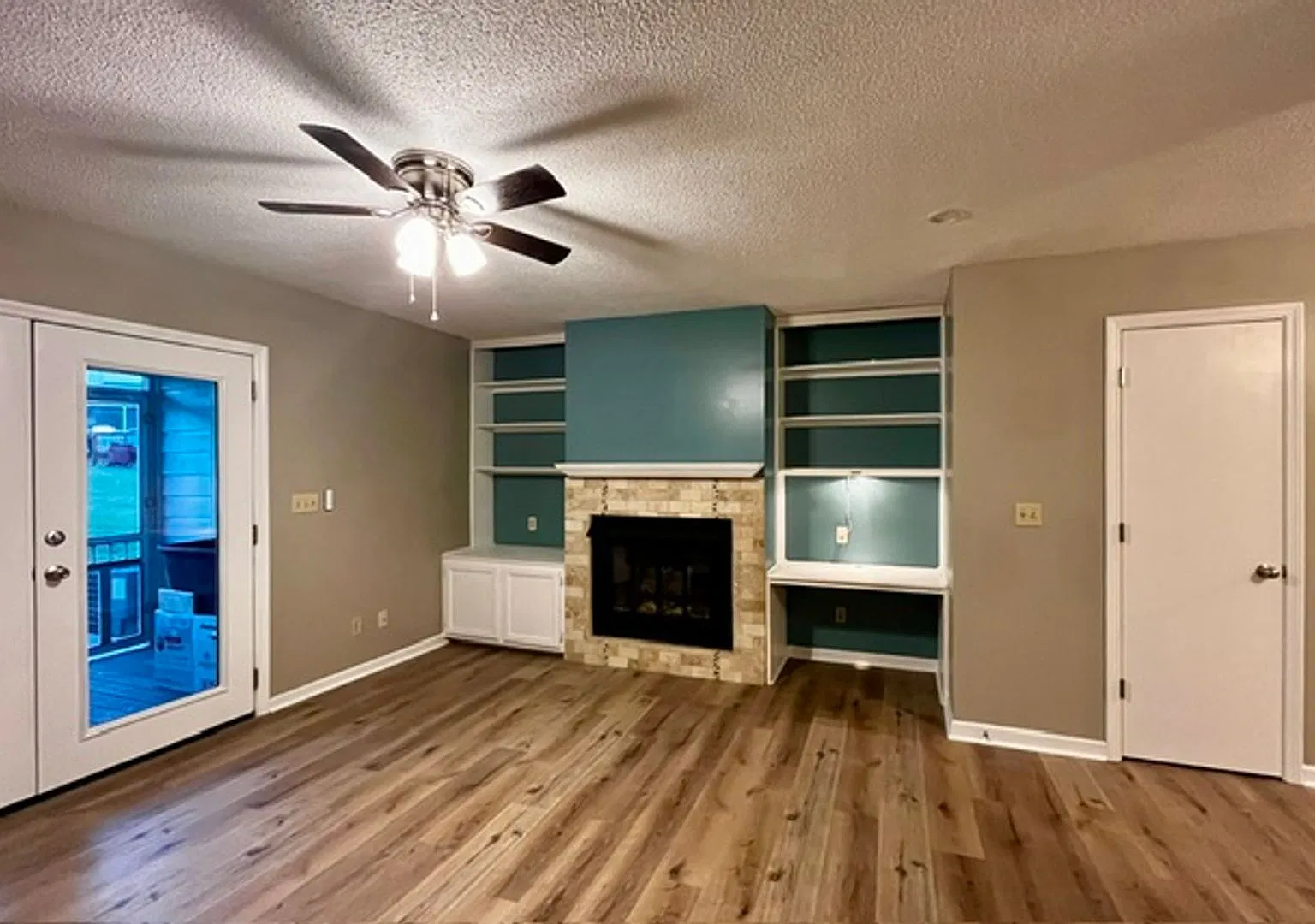 Alcoa Condominium Available! — Photo 3