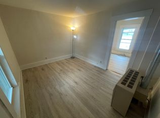 77 Pearl St APT 3, Saint Johnsbury, VT 05819