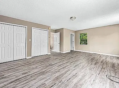 3 bed, 1326 sqft, $1,200 — Photo 4
