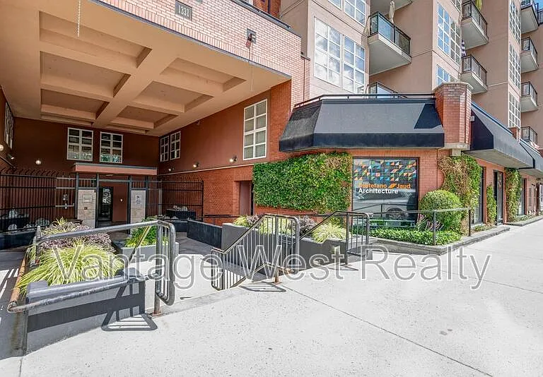 1331 Ellis St #313 — Photo 2