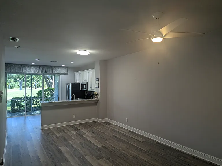 1063 Jonah Dr — Photo 1