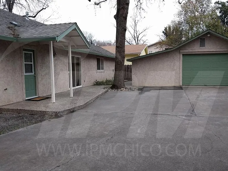 143 W 3rd Ave — Photo 9