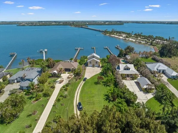 8820 44th Ave, Sebastian, FL 32958
