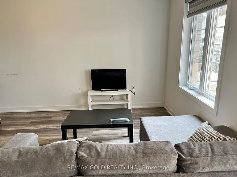 205 W Oak Trl #44 — Photo 24