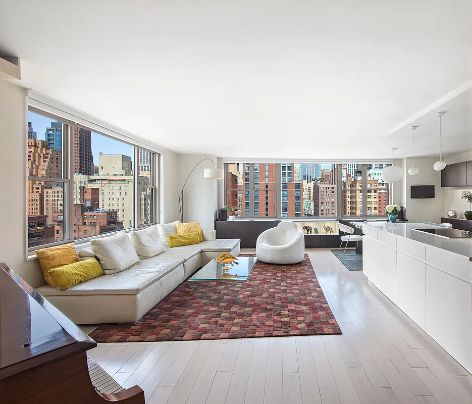 137 East 36th St Unit 15F  