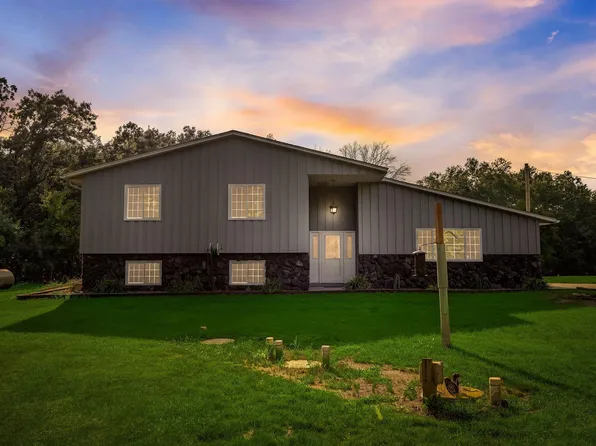 26338 Monroe St NE, Isanti, MN 55040
