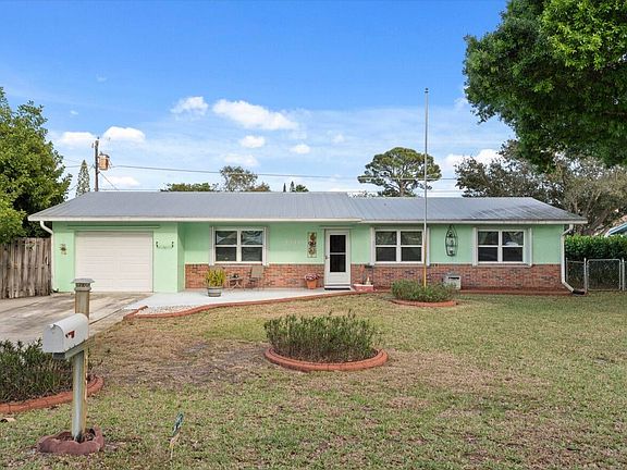 2nd image of 1341 SE Seashell Lane