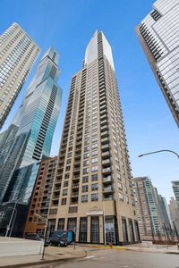 420 E Waterside Dr Unit 907, Chicago, IL, 60601