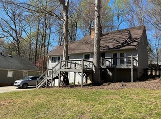 2106 Three Meadows Rd, Greensboro, NC 27455