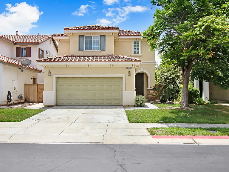 33561 Cedar Creek Ln — Photo 1